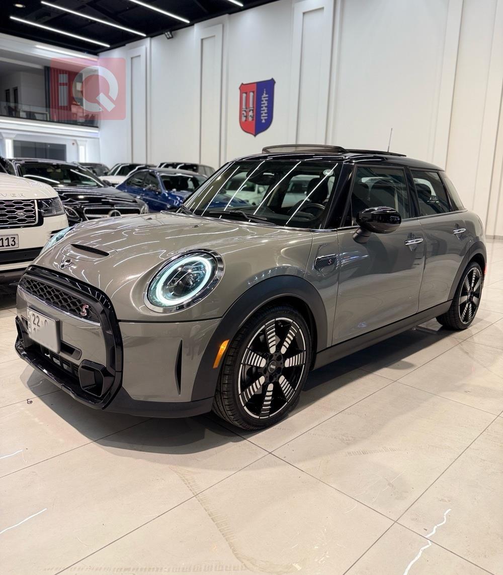 https://cdn.iqcars.ioe9c1a493-f919-401b-8138-13037d62d1ff_2.jpg
